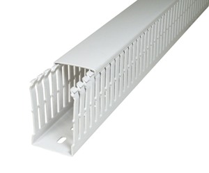 CABLE TRUNKING GF-DIN-SH-A7/5 50 x 50 WITH SLOT IN LENGTH 2 M